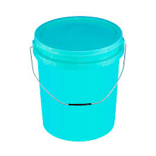 DOMESTIC BUCKET WITH LID