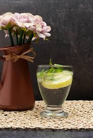 Cin cin (Su Water)